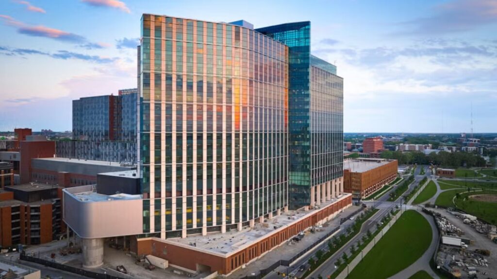 Planned to serve the central Ohio region’s growing healthcare needs, University Hospital replaces and expands existing patient care space with up to 820 private patient rooms, advanced critical care units, maternity services, diagnostic and surgical suites, and a host of family-focused amenities designed to enhance the care experience.  