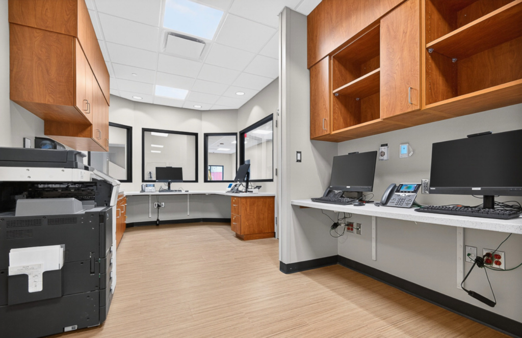 The one-story, 8,843-square-foot freestanding behavioral health center includes 21 inpatient beds, a group therapy room, an outdoor recreation area and a quiet activity room.